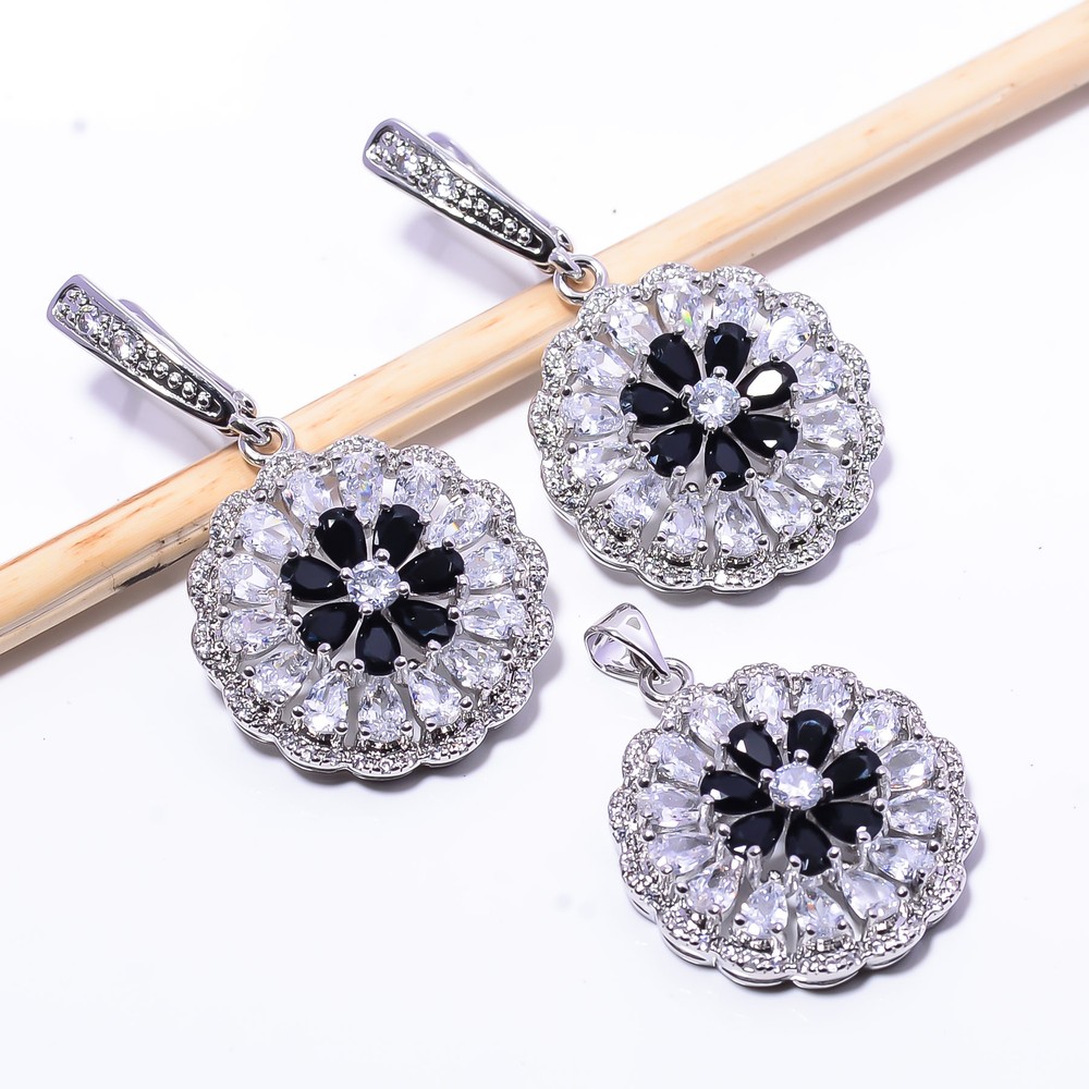 Black Onyx & Cubic Zirconia 925 Sterling Silver Flower Pendant Set 1.76