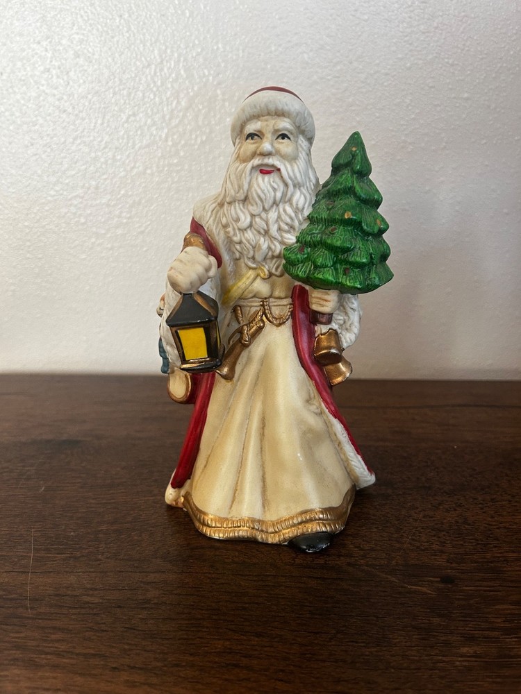 VTG Ceramic Santa Clause with Christmas Tree