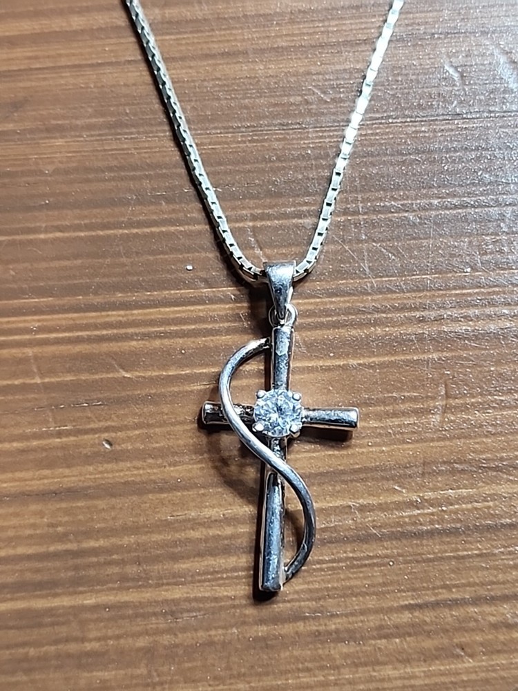 925 Sterling Silver Cross CZ Ribbon Christian Pendant 18