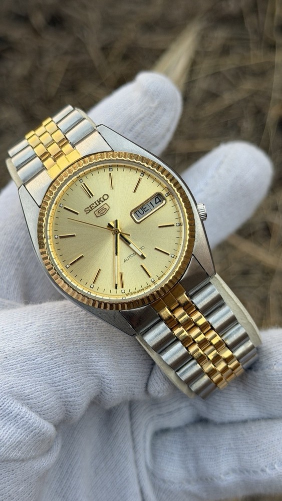 Seiko 5 Mens Automatic Watch Fluted bezel 7009 Day/Date