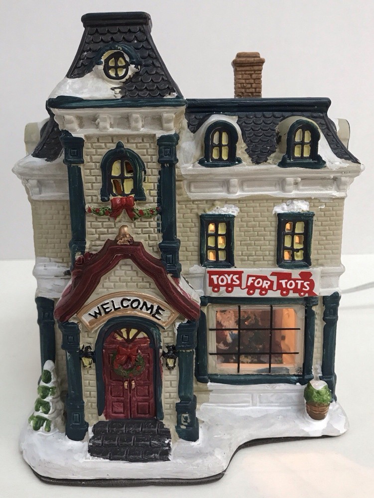 2015 Retired Holiday Time Toys For Tots Working Christmas Village Building Set