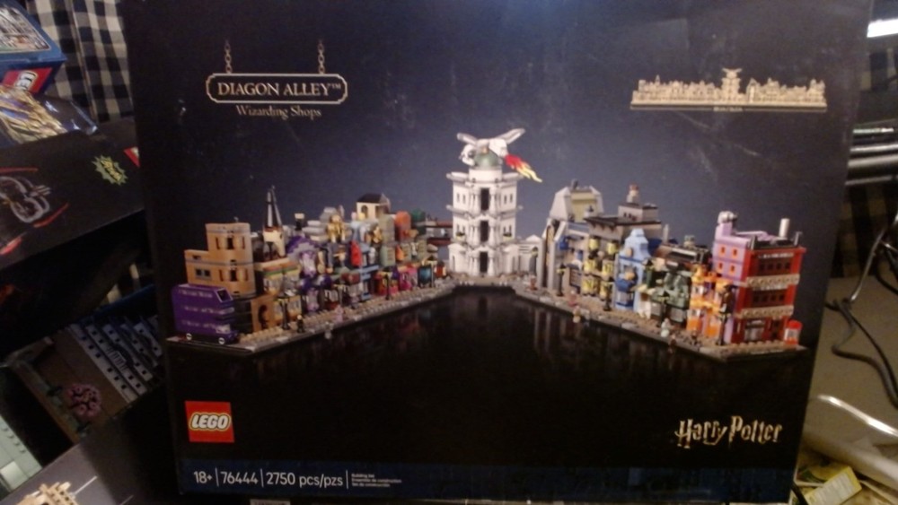 LEGO 76444 Harry Potter: Diagon Alley Wizarding Shops. New Factory Sealed