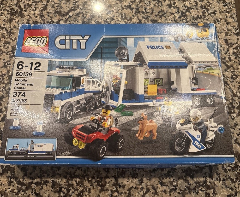 LEGO CITY: Mobile Command Center (60139) box damage new
