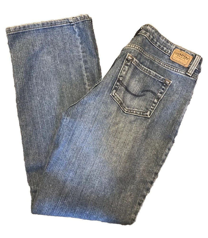 Levis Signature Mid-Rise Bootcut Jeans Size 10 Medium Great Condition