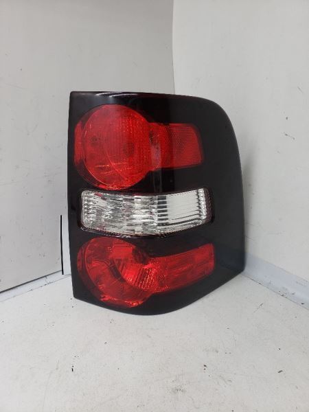 06-10 Ford Explorer Passenger Tail Light Quarter Panel 694882