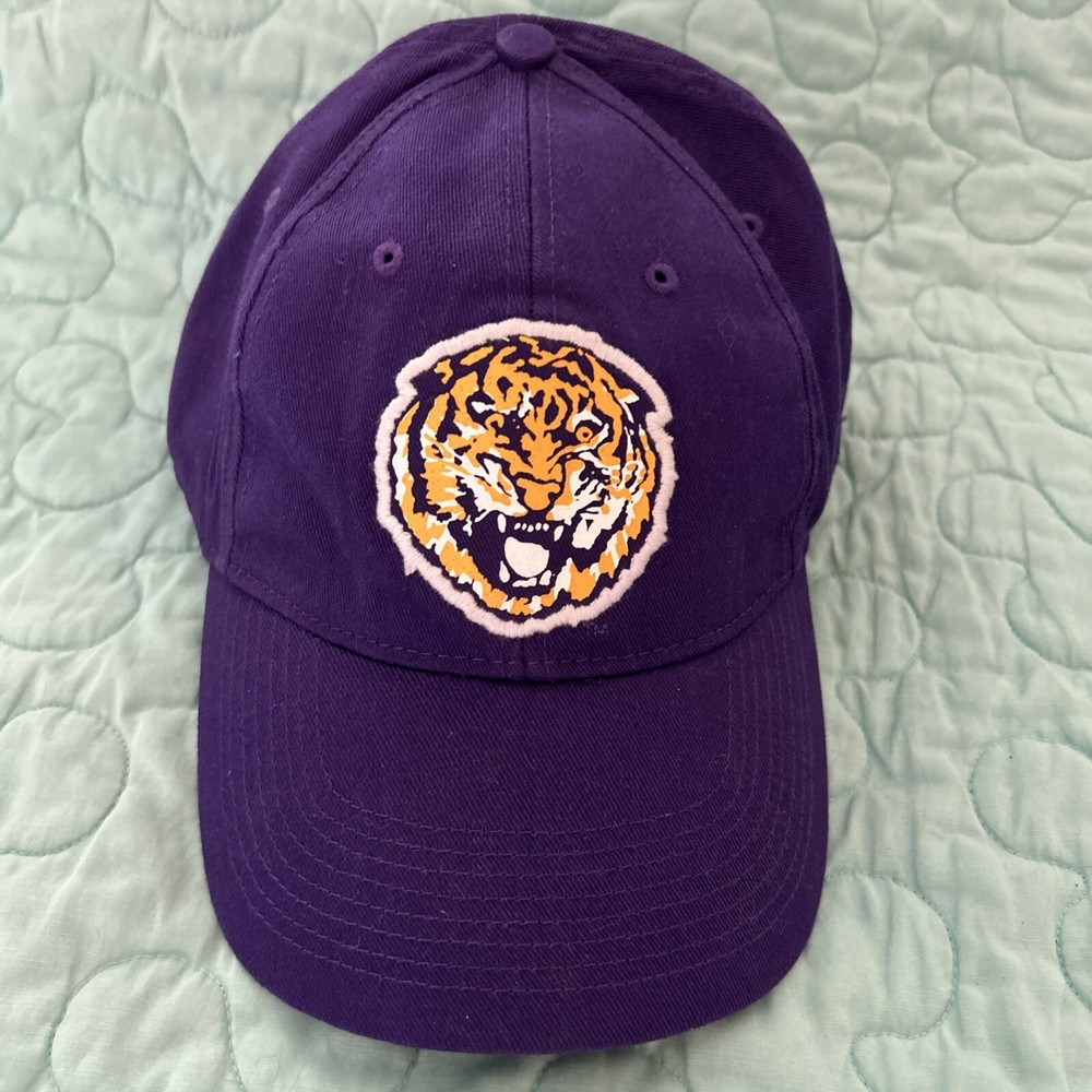 Nike LSU Tigers NCAA Baseball Fitted Cap Purple Embroidered Logo