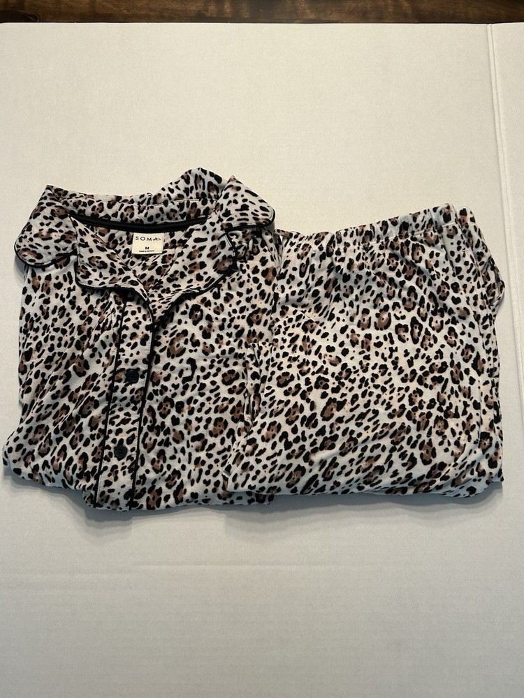 Soma Leopard Print Pajama Set Long Sleeve Top Jogger Pants Size Medium Large