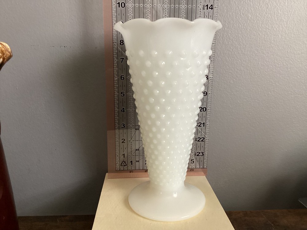 Anchor Hocking Milk Glass HOBNAIL Dot Dash Scalloped Rim Footed TRUMPET VASE 9”