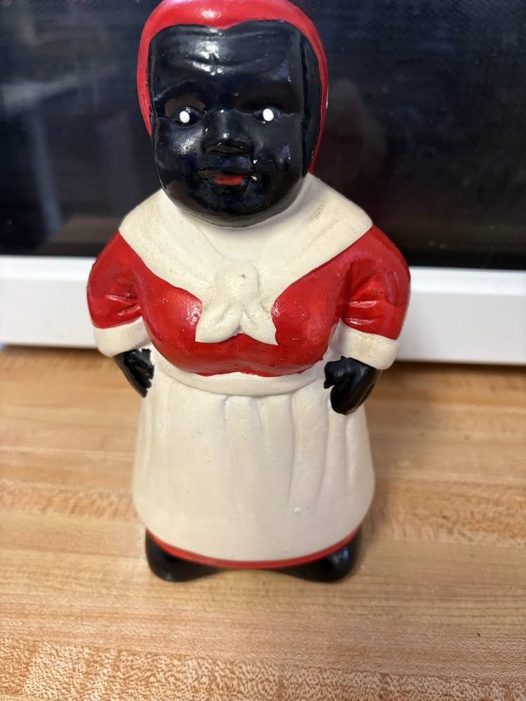 VINTAGE AMERICANA COIN BANK