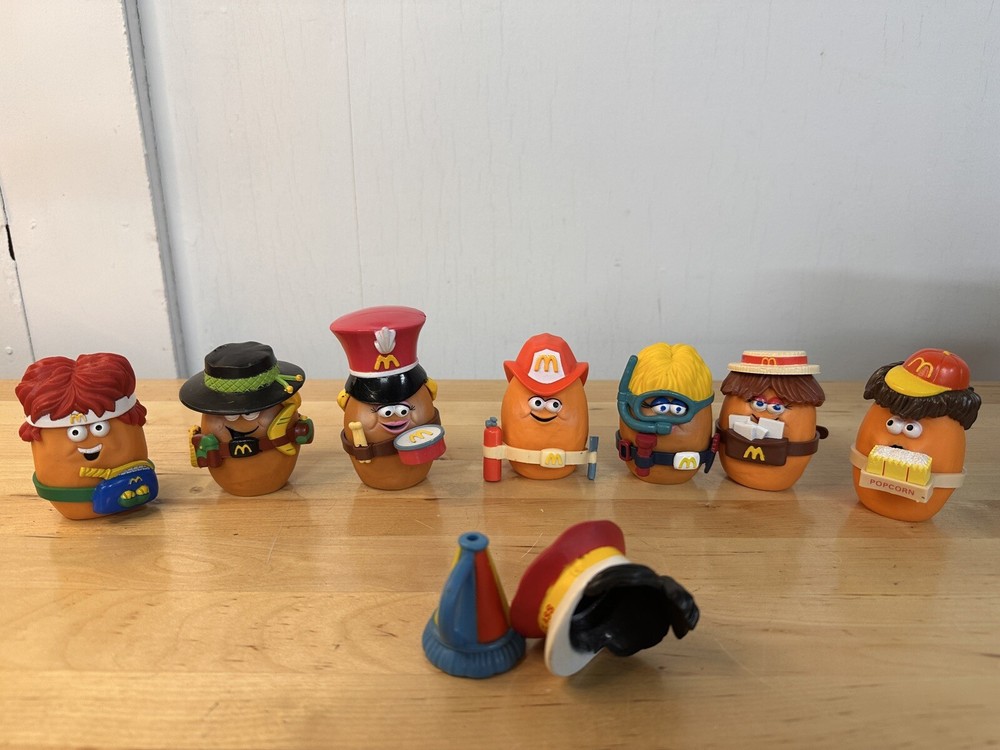 Vintage - 1988 McDonalds McNugget Buddies - 7 Buddies & 2 Extra Acc