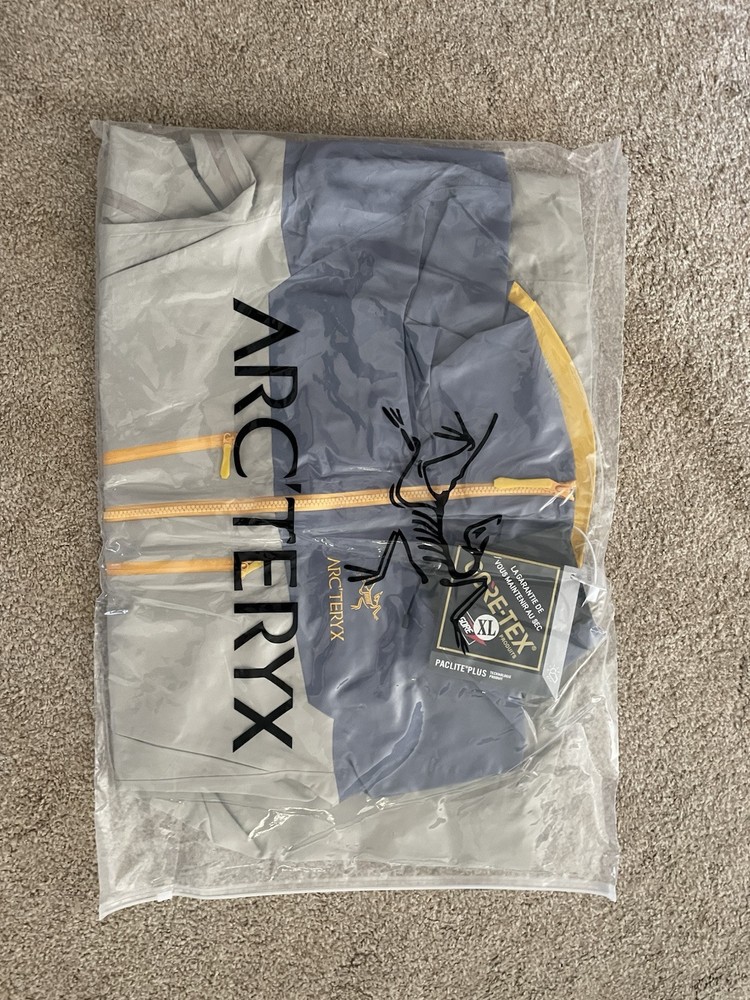 Year Of The Snake Arc’teryx Xtra Large/Larger Fit. Authenticity Garuntee