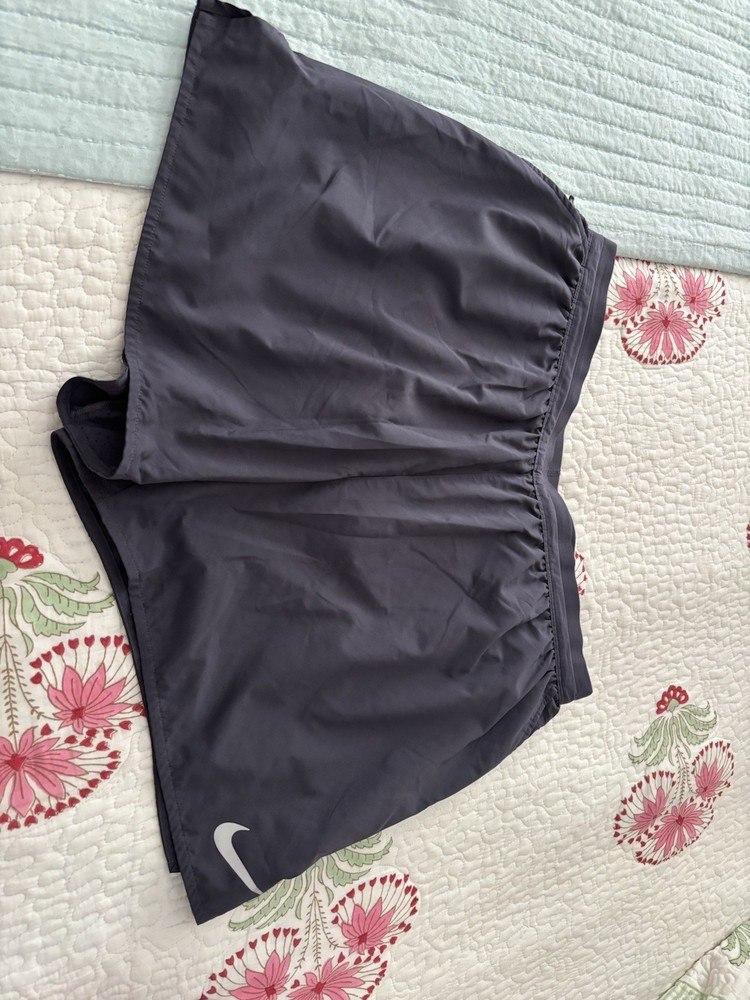 Nike Dri-FIT Men's Black Athletic Shorts L Polyester Drawstring Athletic Fit