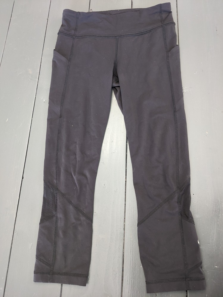 Lululemon Leggings Black  Back Zip  and Pocket Size 6