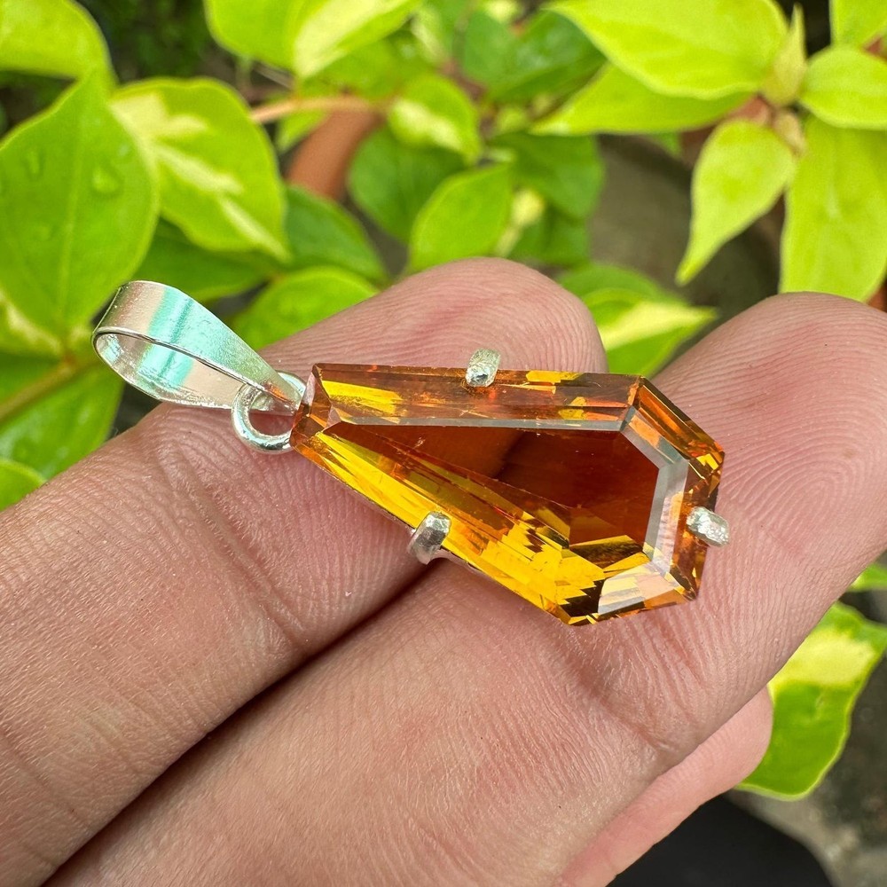 34 Ct Natural Flawless Orange Sapphire Fancy Cut 925 Solid Silver Pendant Gems