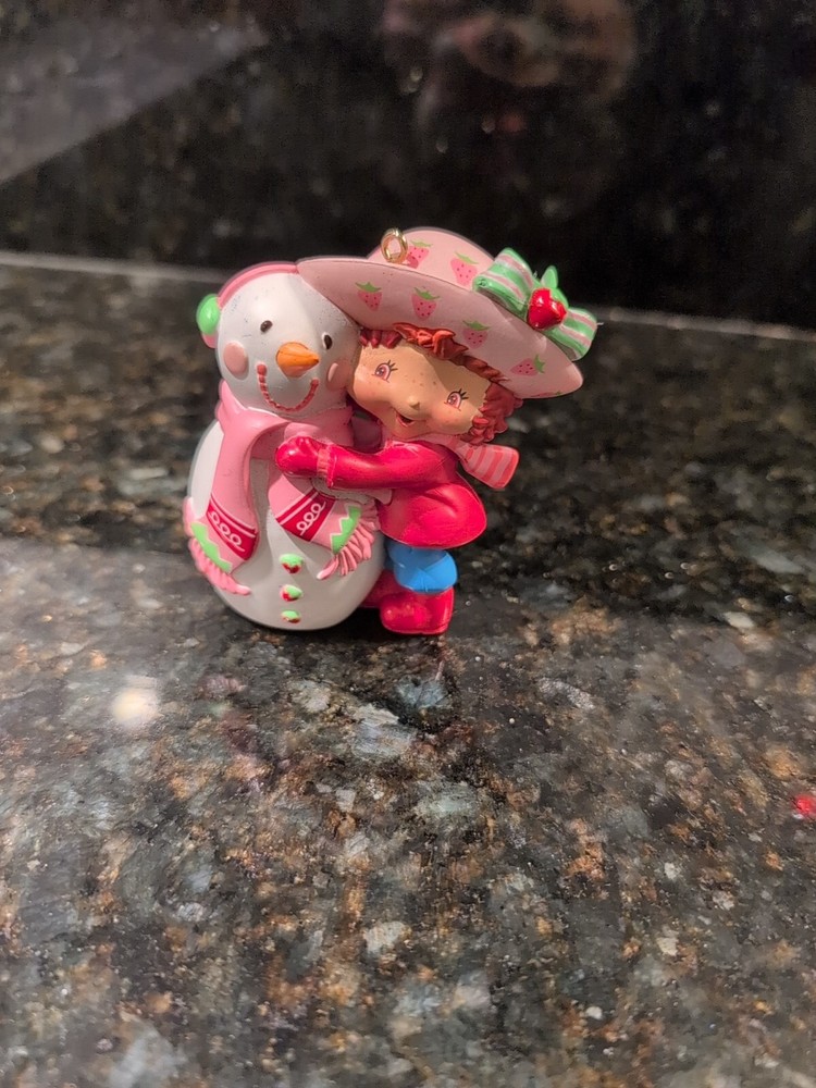 Vintage Strawberry Shortcake Christmas Ornament With Snowman 2004 3 In.