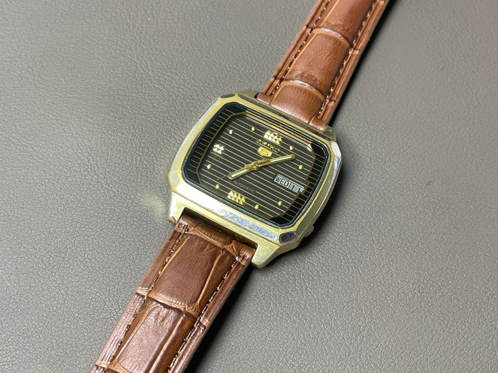 Vintage Seiko 5 Automatic 7009-5921 Dual Shade Dial 36mm Men's Watch