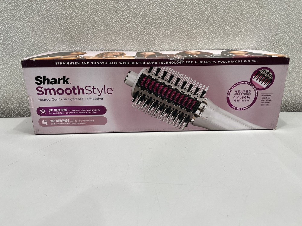 Shark Smooth Style Heated Comb Straightener + Smoother HT202