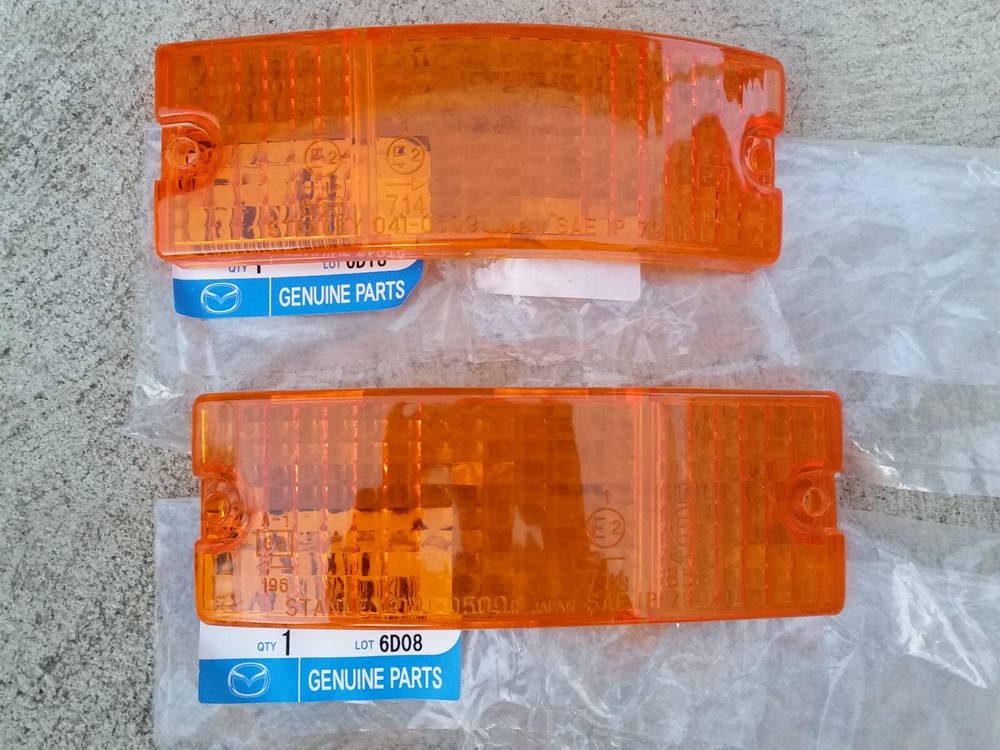 New Mazda SA22C RX7 Series 2-3 Front Parker Lenses FA01-51-061 FA01-51-071