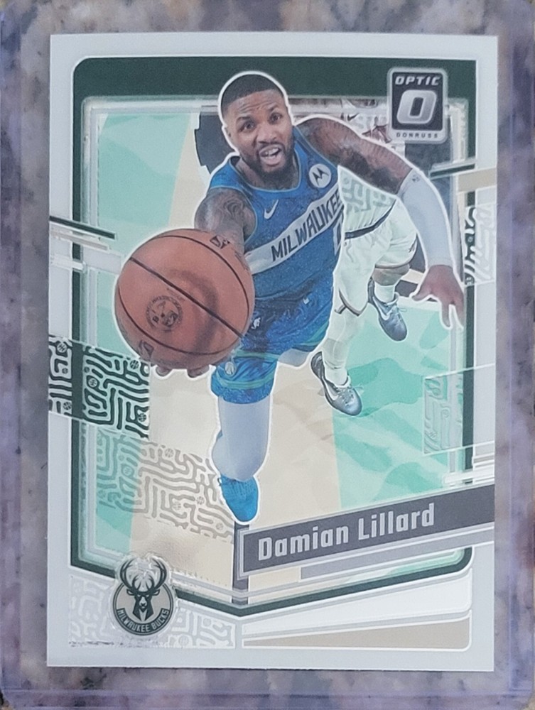 2023-24 Donruss Optic Damian Lillard Bucks Basketball Card 💎