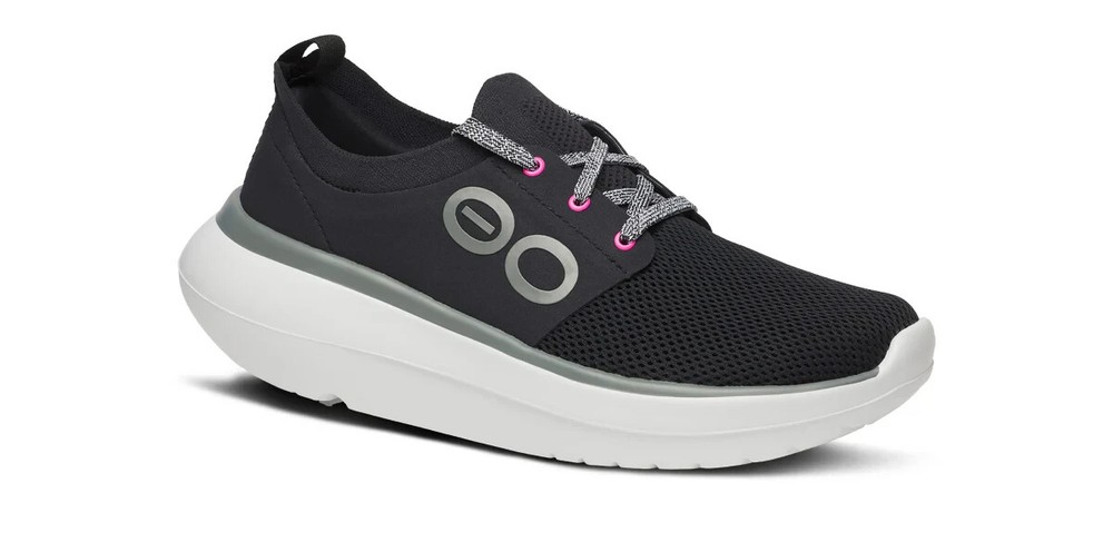 New OOFOS Women's OOmy Stride - White / Black -  All Sizes - Ships Free