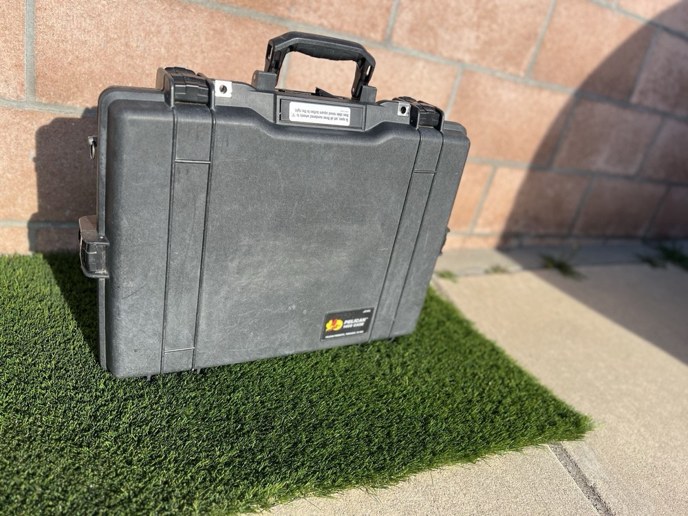 Pelican 1495 Laptop Case Black Waterproof Shockproof W/ Combo Lock&Foam Insert