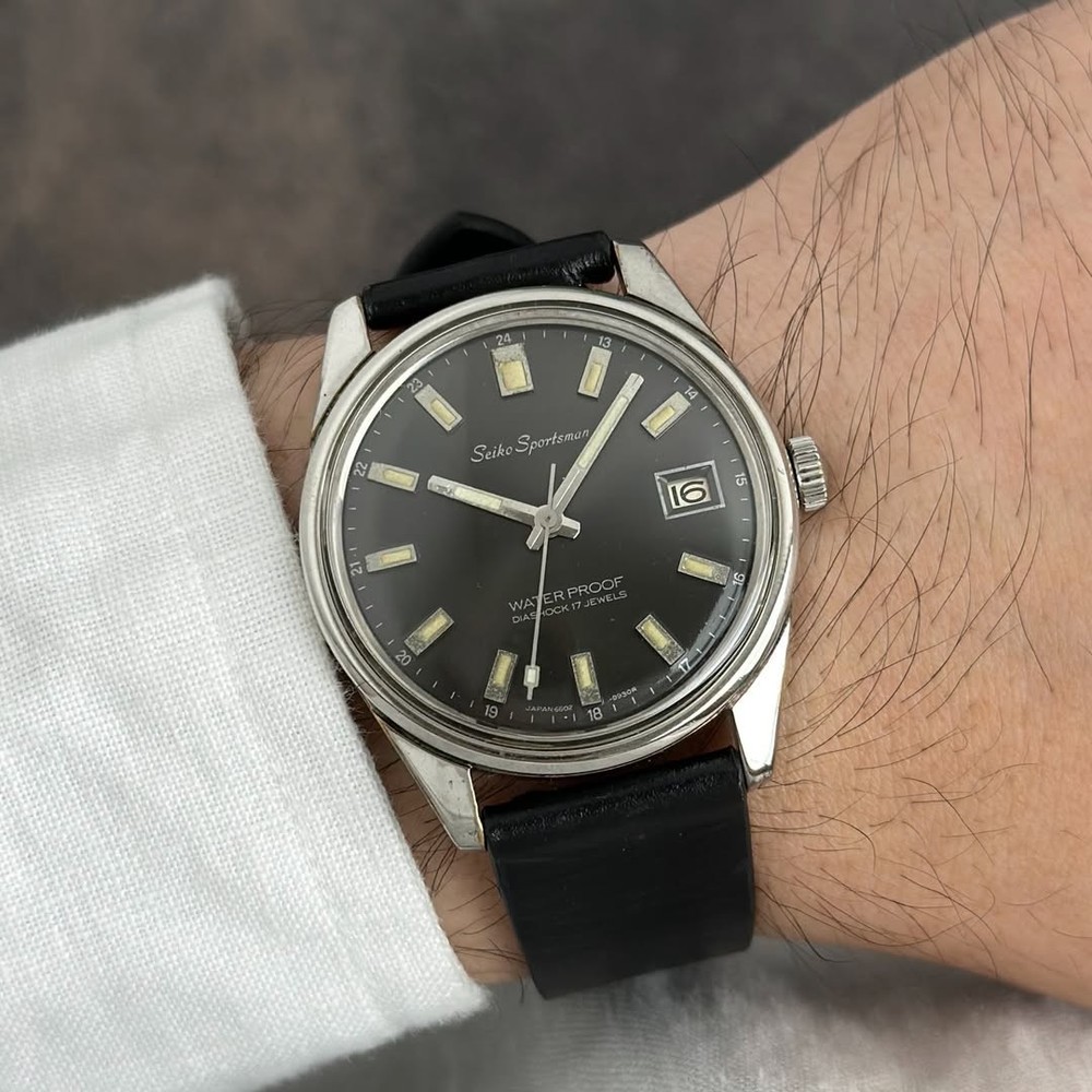 Rare Seiko Sportsmatic Black Dial Date Manual Winding Dress Watch Men Vintage