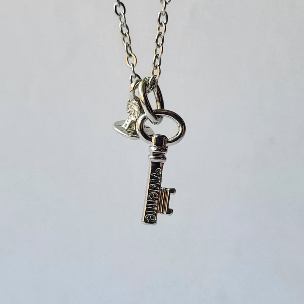 VivienneWestwood Necklace Key Key Silver Mint