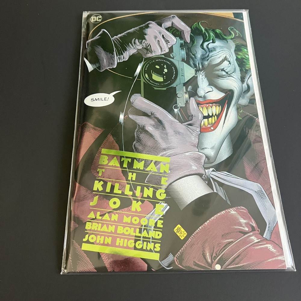 Batman The Killing Joke Mexican foil variant( ALAN MOORE ,Brian Bollard,John)