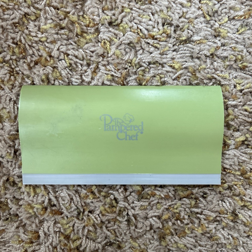 Pampered Chef Green Handy Scraper Kitchen Tool #1615 USA Made