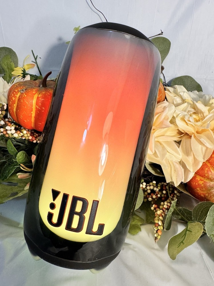 JBL PULSE 5 PORTABLE BLUETOOTH SPEAKER WITH LIGHT SHOW, BLACK