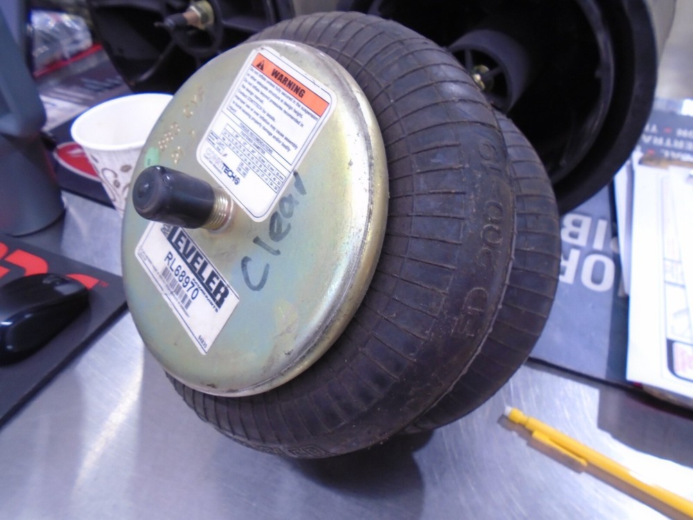 Road Leveller Lift Axle Suspension Air Bag RL68970