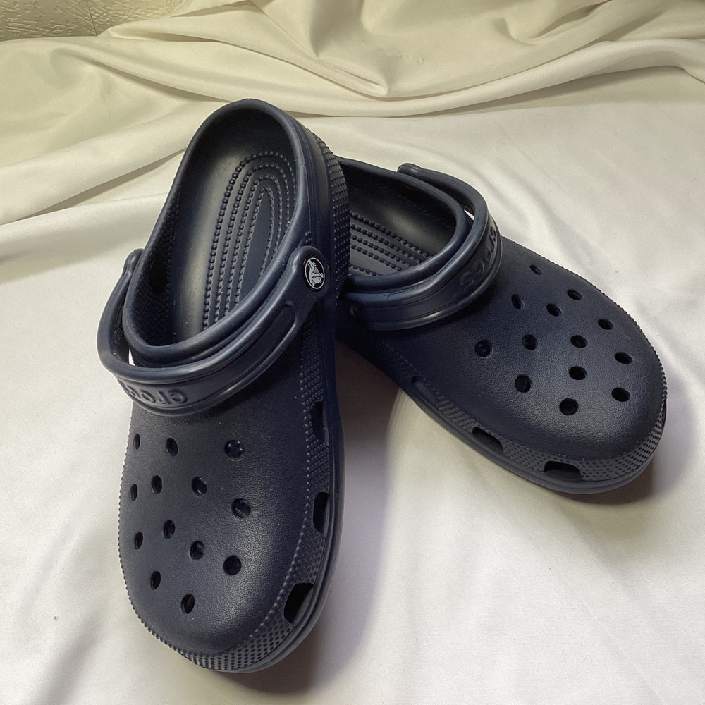 Crocs Men's Size 6 Women’s Size 6 Navy Blue Classic Clogs Slip On Sandals