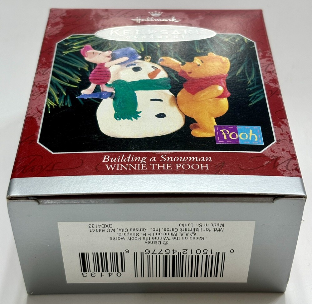 *NEVER OPENED* - 1998 Hallmark Ornament - BUILDING A SNOWMAN - Winnie The Pooh