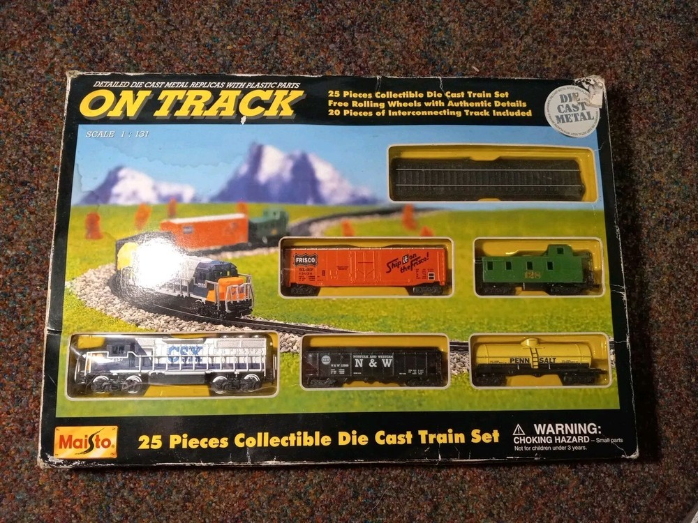 Maisto On Track Train Set 25 Piece Collectible Die Cast Metal SCALE 1:31