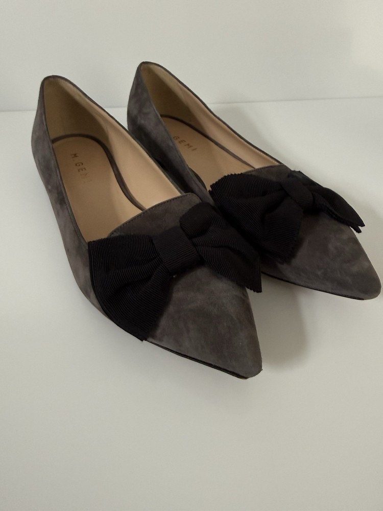 M. GEMI Grey Suede Pointed Toe Flat Shoes Black Bow Size 39.5 US Size 9.5 Italy