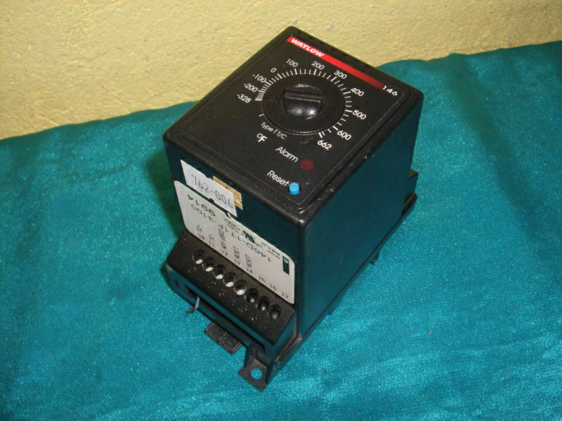 Watlow 146D-1T1F-3100 9914 146D1T1F-3100 9914 Temperature Controller