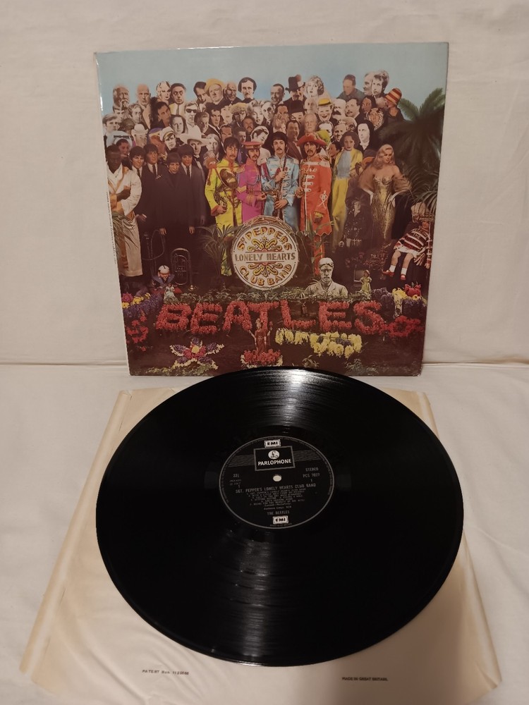 The Beatles * Sgt. Pepper's Club  Band* Parlophone * Uk* Import* Lp