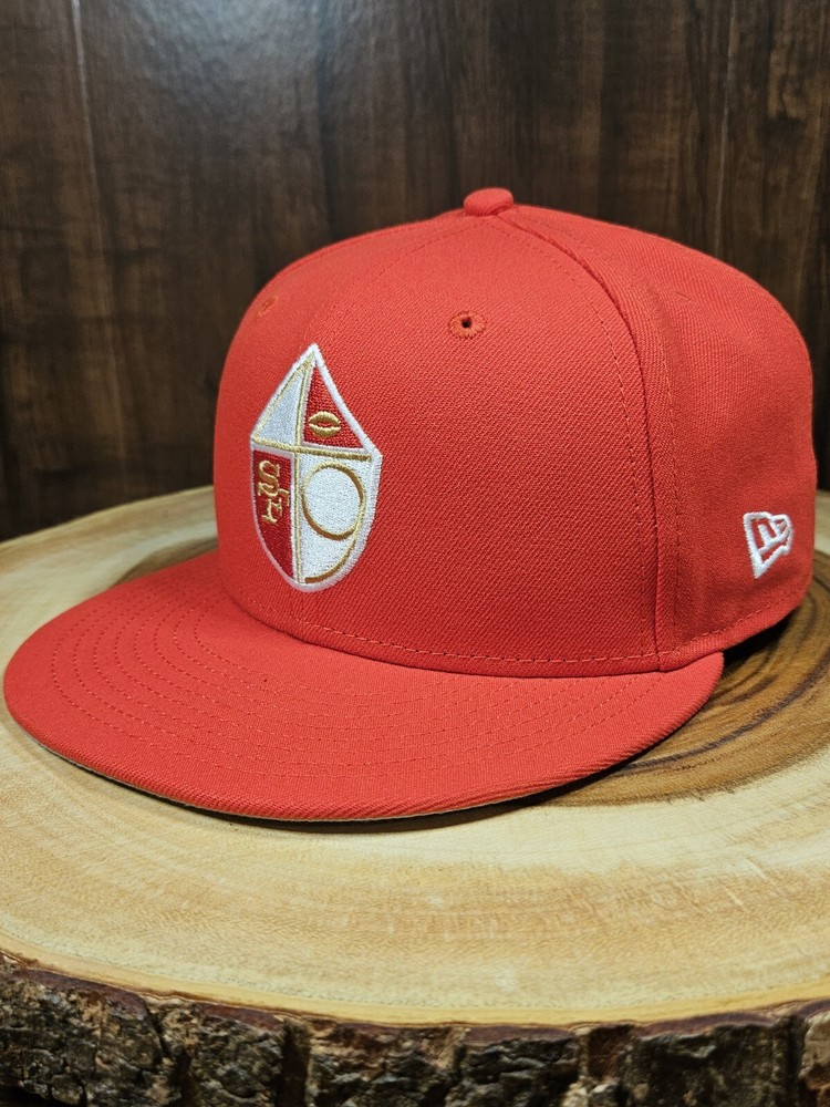 San Francisco 49ers Shield New Era 59Fifty Fitted Cap NFL Football Team Logo Size 7 1/2 for Men and Women