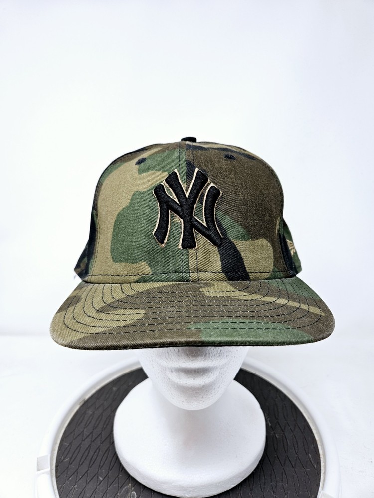 New York Yankees Camo New Era Fitted Hat MLB Camo Y2K Size 7 5/8 FAST SHIPPING