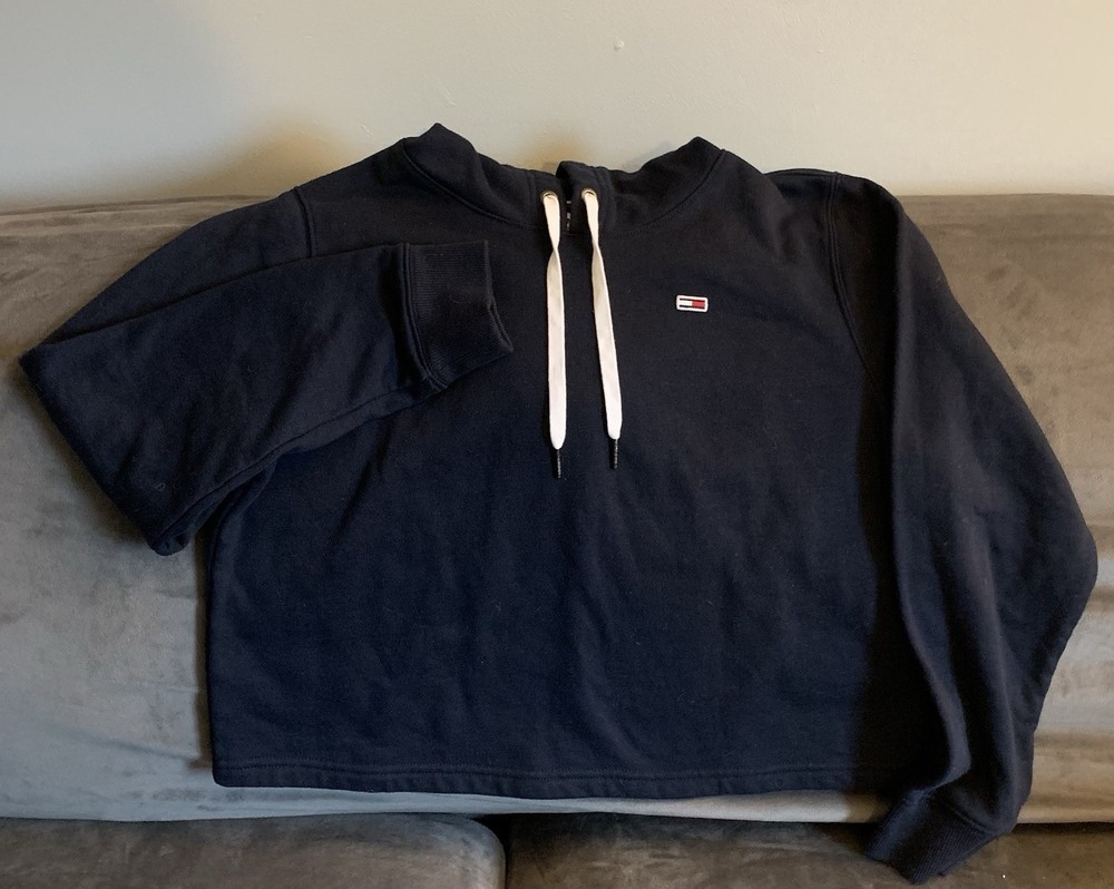 Tommy Jeans Womens Cropped Hoodie in Medium - Cozy Casual Style
