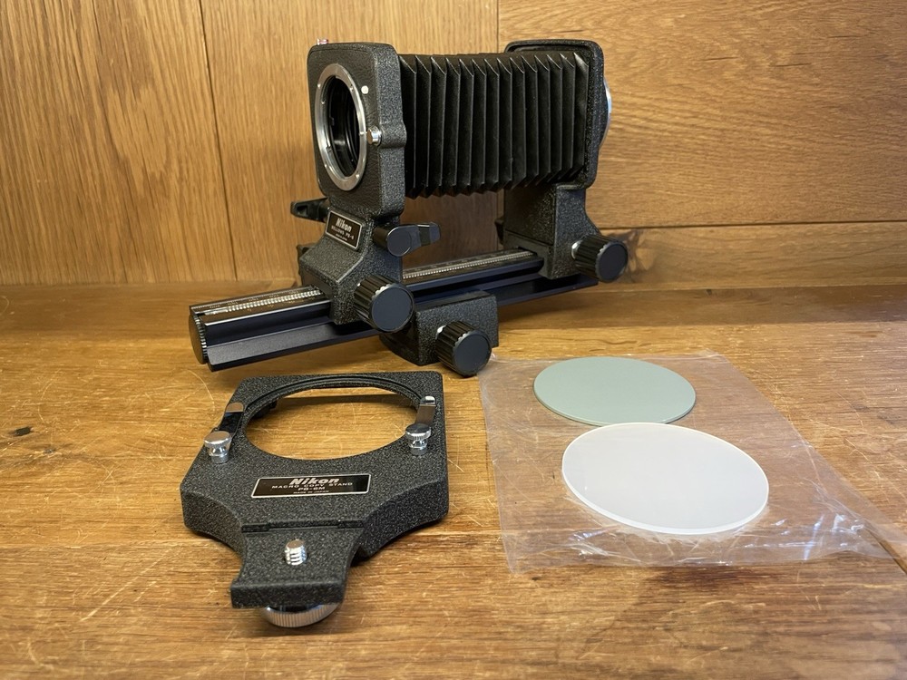 *Almost Mint* Nikon PB-6 Bellows Focusing Attachment & PB-6M Macro Copy Stand