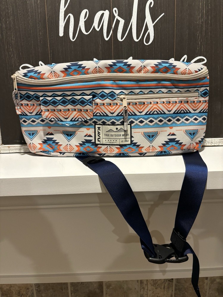 Kavu True Outdoor Wear Belt Bag in Fun Aztec Print NWOT
