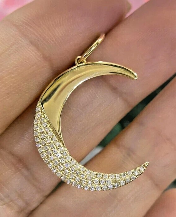 Women's Stunning Moon Pendant Round Cut Simulated Diamond 14K Yellow Gold Plated