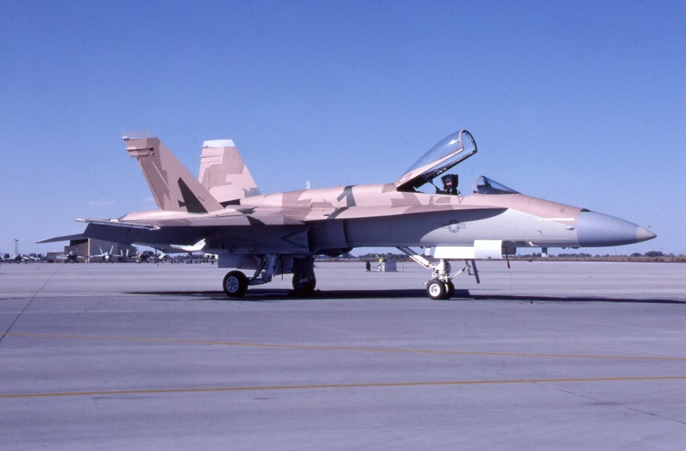 Original aircraft slide - F/A-18A Hornet - USN 162894 NSAWC, 1999