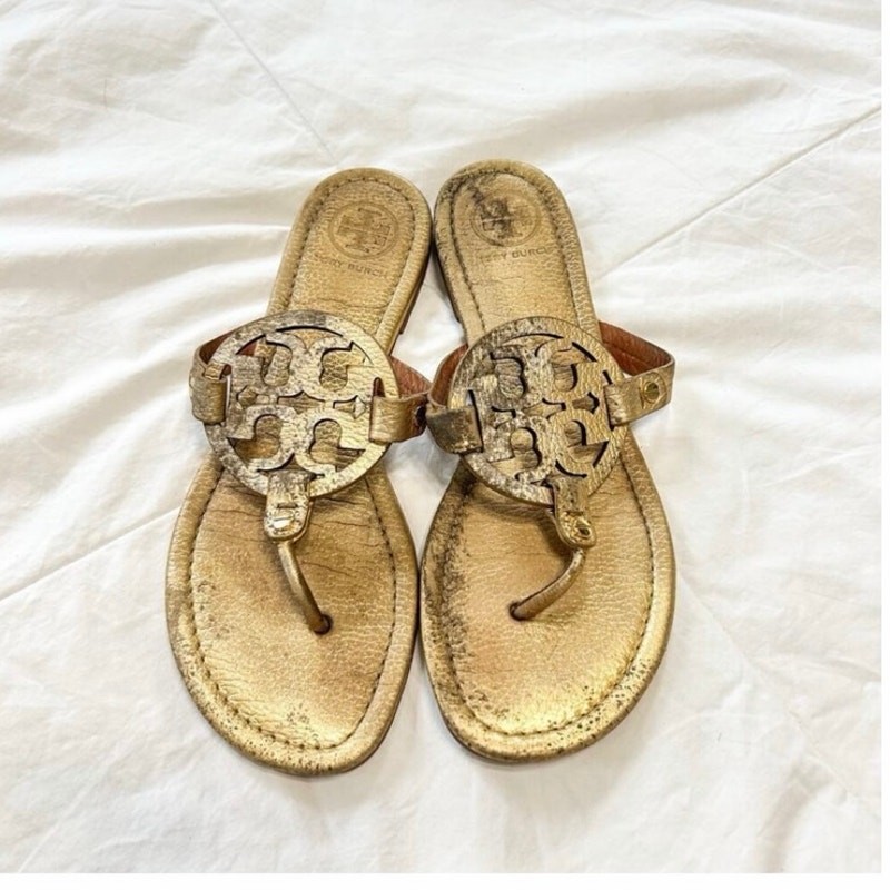 Tory Burch Miller Sandals Gold Leather Logo Thong Flip Flops Size 8