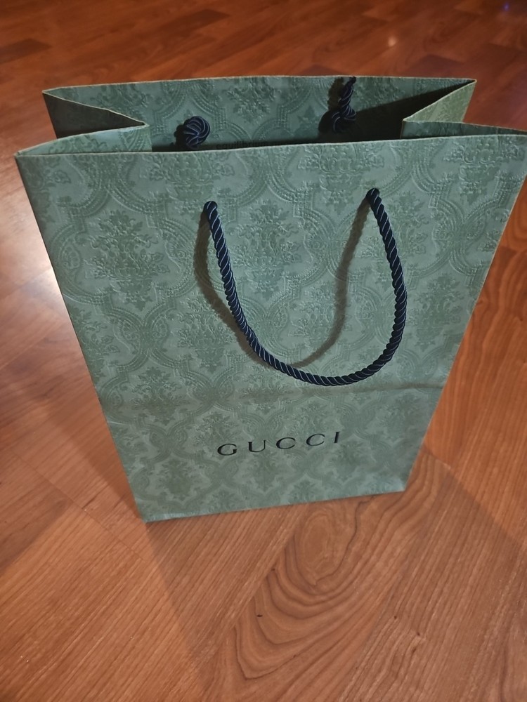 Gucci shopping bag
