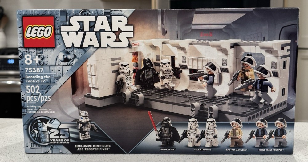 LEGO Star Wars: Boarding the Tantive IV (75387) NEW