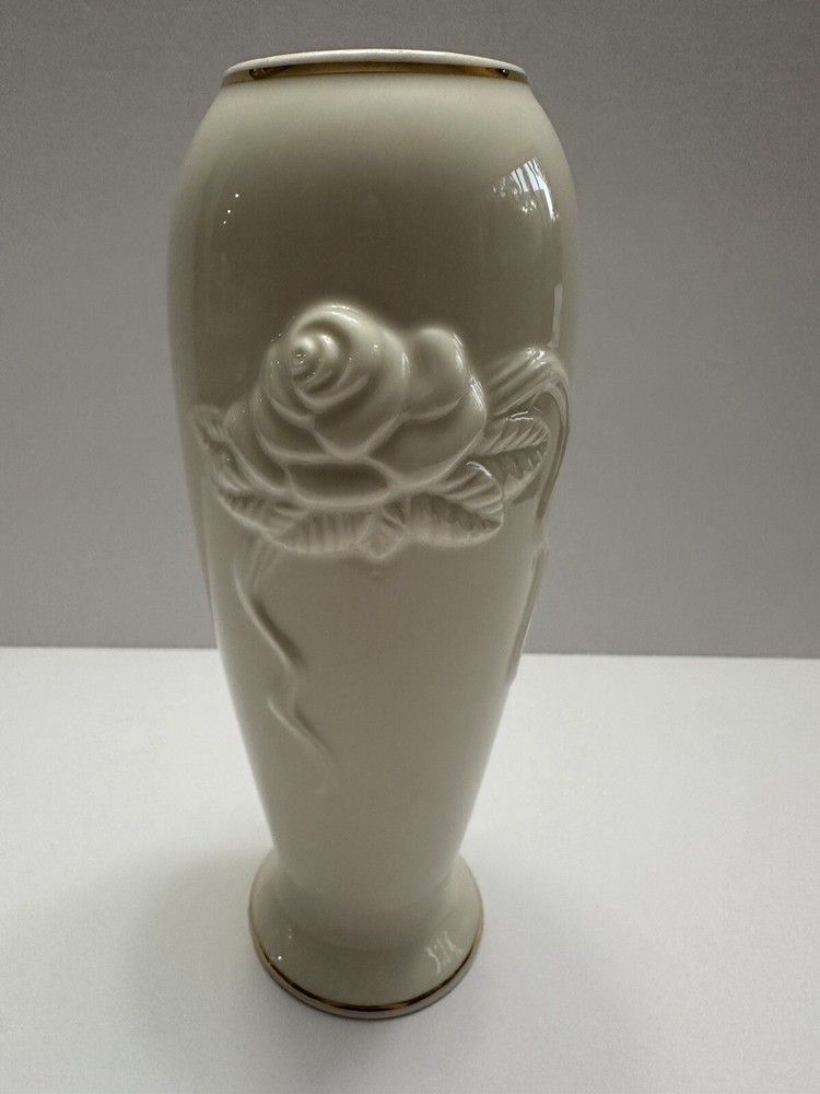 Mothers Day Lenox Rose Bud Vase 24k Gold Trim Embossed Flower 7.25” Thailand-image