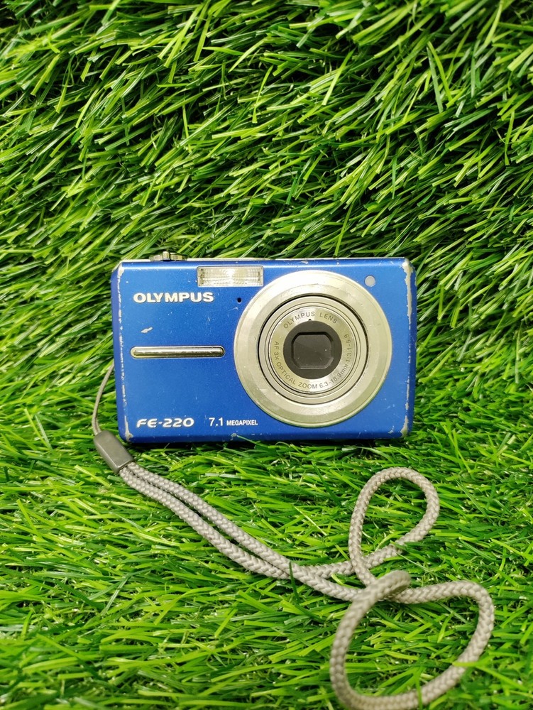 Olympus FE-220 7.1MP Digital Camera Blue with Original Battery FOR PARTS ONLY