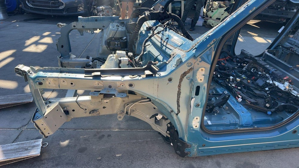 2022-2024 Rivian R1T Left Front Frame Horn Apron Cutout